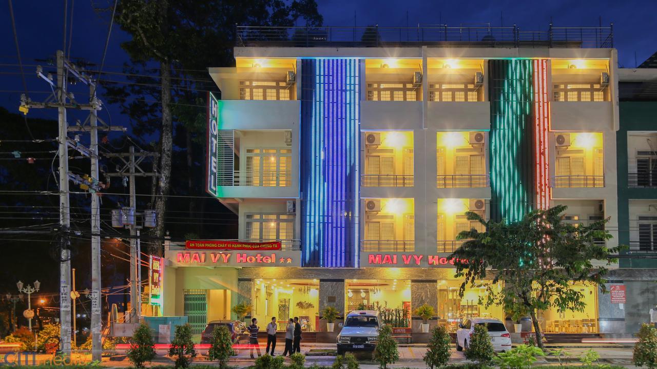 Mai Vy Hotel Trang Bang Luaran gambar